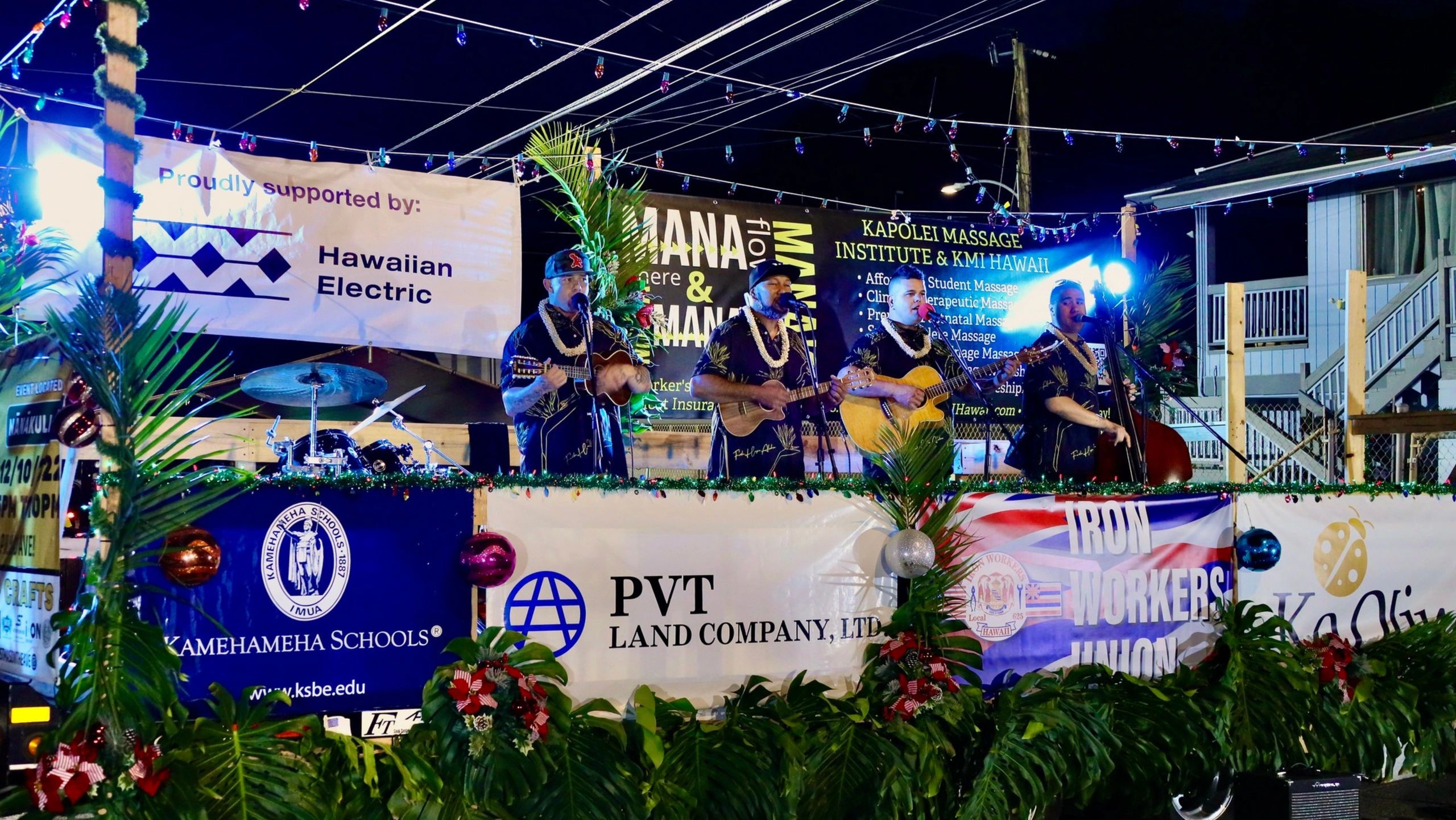 Kalikimaka Ma Ke Alanui